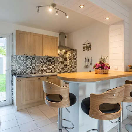 Les Bouvreuils By Interhome * La Richardais